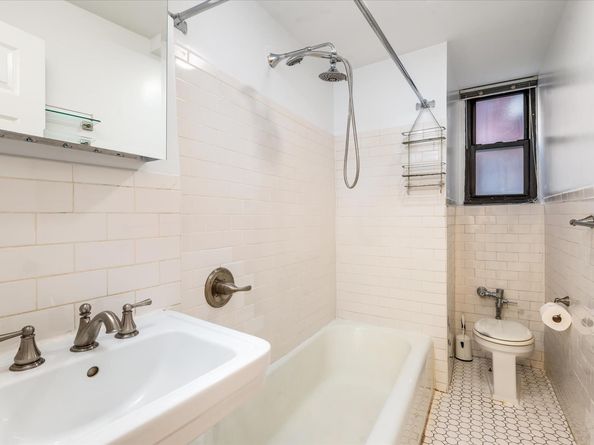 90 Park Terrace E 1CD, New York NY 10034