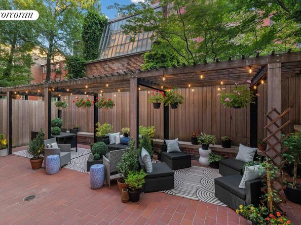 130 West 12th Street 1A, New York NY 10011