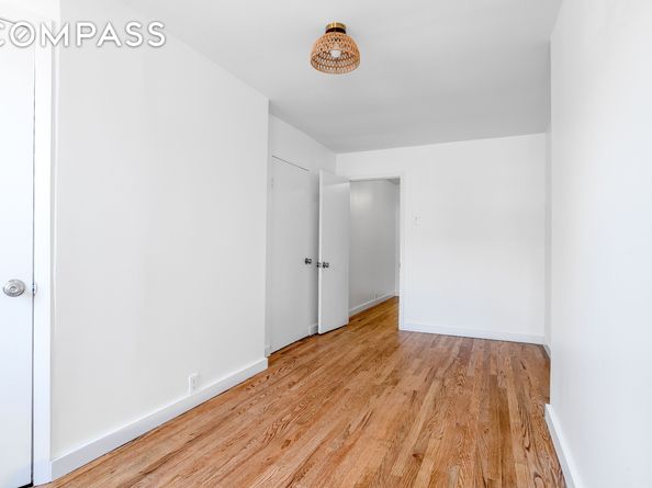 217 East 5th Street 6F, New York NY 10003