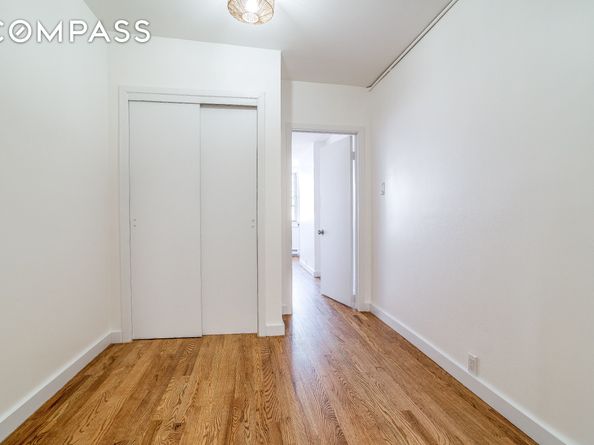 217 East 5th Street 6F, New York NY 10003