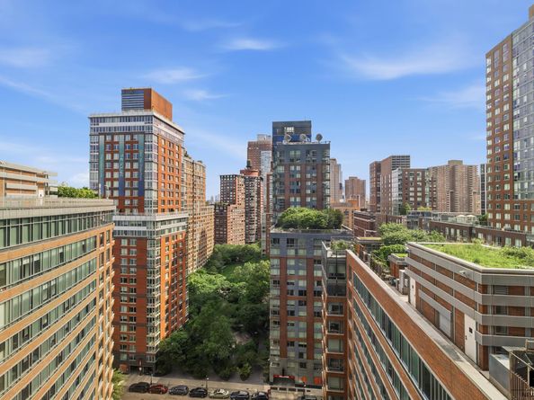 2 River Terrace 17F, New York NY 10282