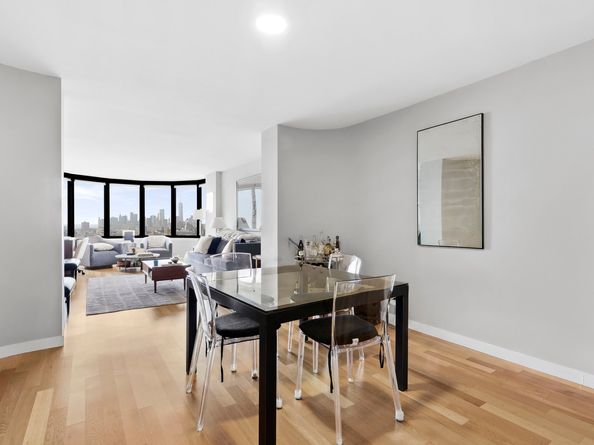 330 East 38th Street 47Q, New York NY 10016