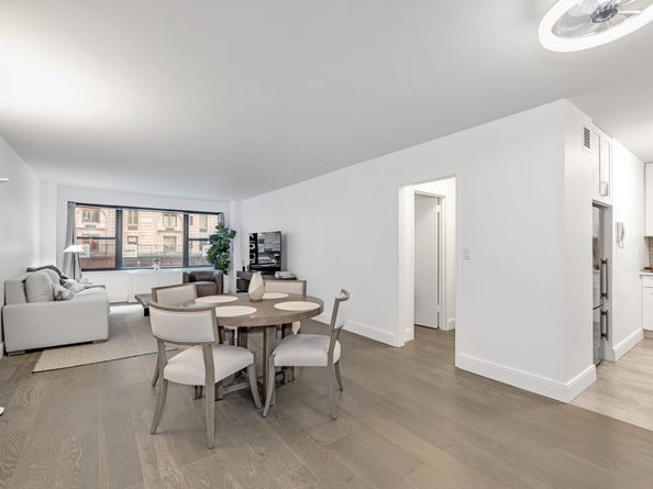 77 West 55th Street 2HH, New York NY 10019