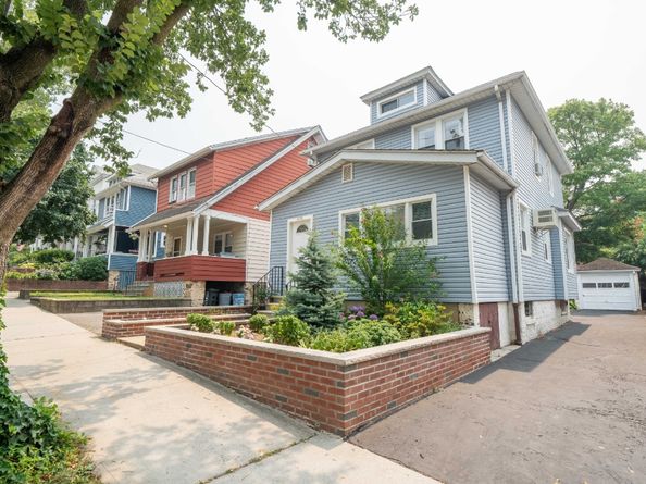 414 East 239th Street, Bronx NY 10470