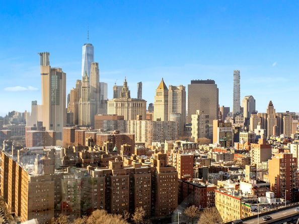 250 South Street 27M, New York NY 10002