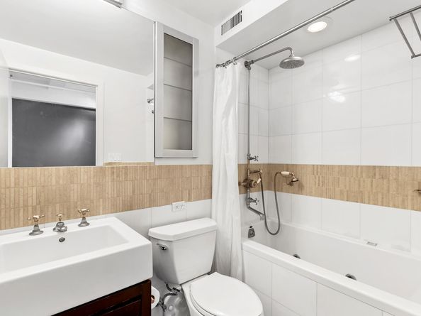 14 East 4th Street 1111, New York NY 10012