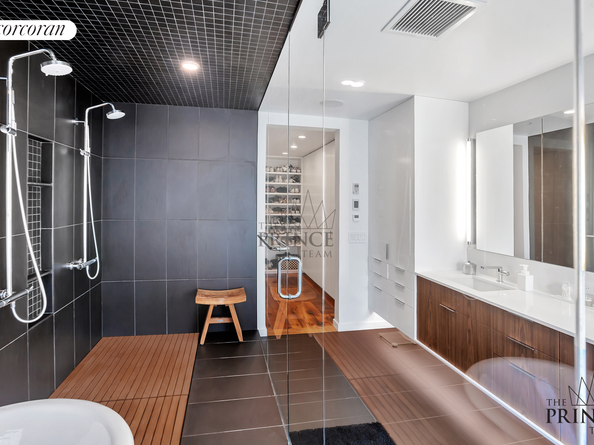 526 East 5th Street, New York NY 10009