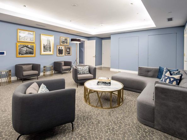 212 Fifth Avenue 17A, New York NY 10010