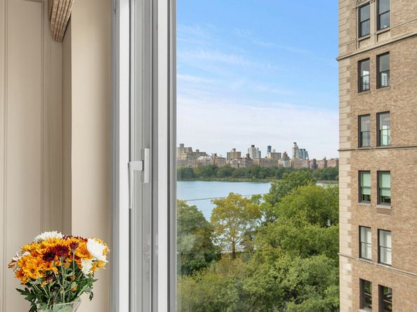 1056 5th Avenue 12E, New York NY 10028