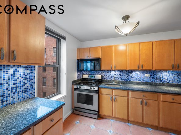 6035 Broadway 7K, Bronx NY 10471