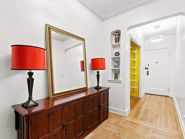 349 East 49th Street 5K, New York NY 10017