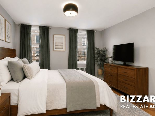 31-85 Crescent Street 215, Queens NY 11106