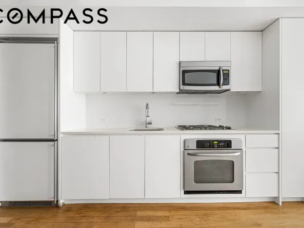 90 William Street 16E, New York NY 10038