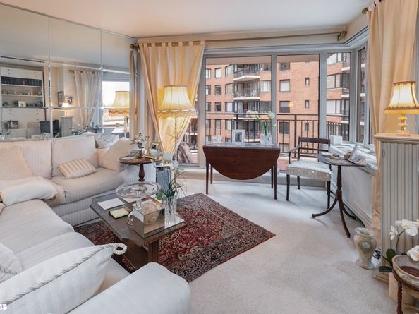 60 Sutton Place S 7FS, New York NY 10022