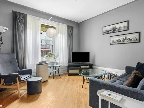 574 44th Street 1C, Brooklyn NY 11220