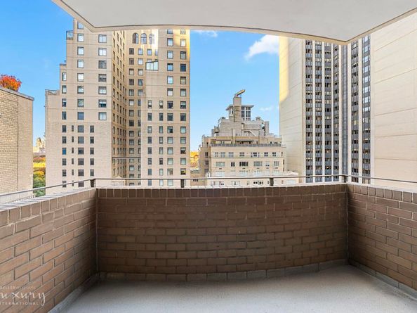 58 West 58th Street 19A, New York NY 10019