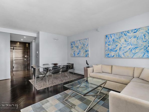 58 West 58th Street 19A, New York NY 10019