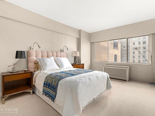 58 West 58th Street 19A, New York NY 10019