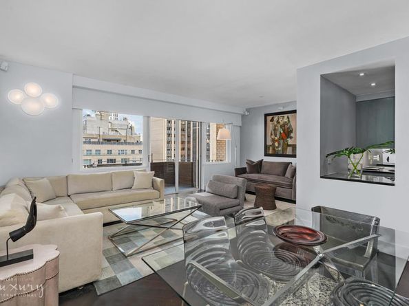 58 West 58th Street 19A, New York NY 10019