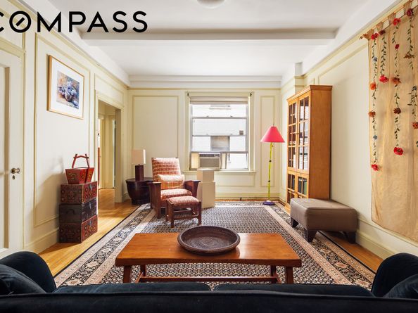 150 East 49th Street 9E, New York NY 10017