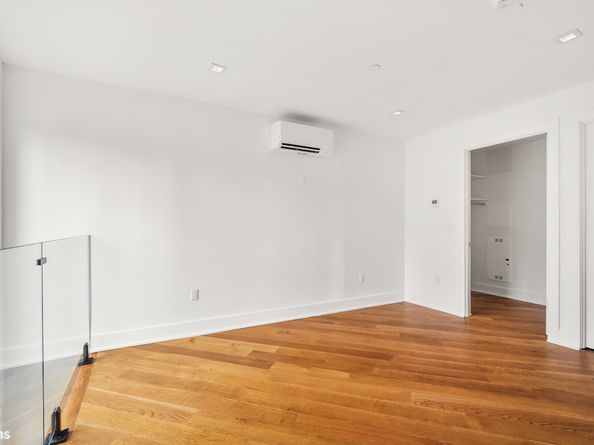 553 West 182nd Street 3F, New York NY 10033