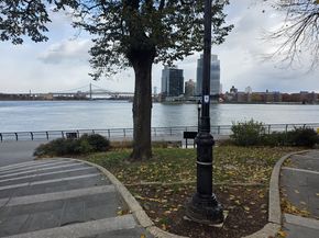 200 East End Avenue 8B, New York NY 10128