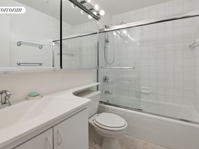 205 East 22nd Street 5J, New York NY 10010