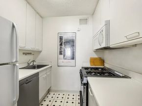 280 Rector Place 3E, New York NY 10280