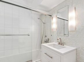 415 East 52nd Street 9AA, New York NY 10022