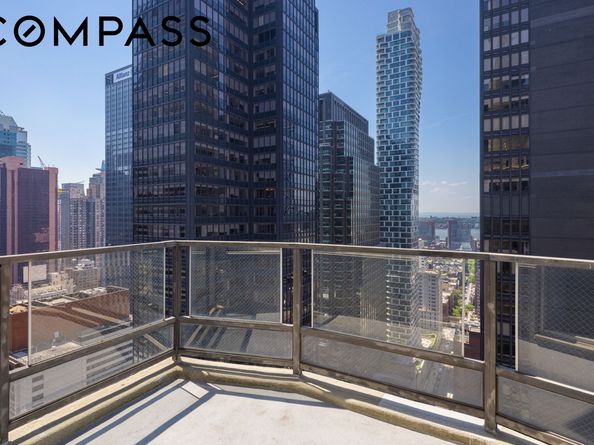 159 West 53rd Street 34E, New York NY 10019