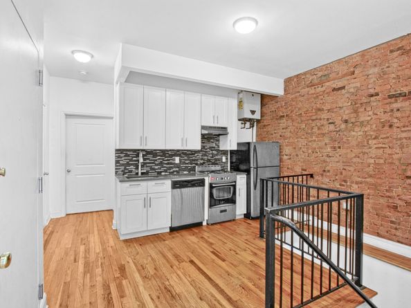 907 Jefferson Avenue, Brooklyn NY 11221