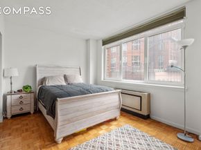 45 West 67th Street 14D, New York NY 10023