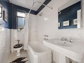 250 West 24th Street 5/6CE, New York NY 10011