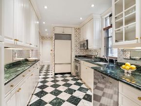 1105 Park Avenue 6D, New York NY 10128