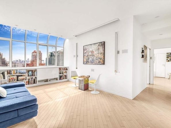 310 East 46th Street PHT, New York NY 10017