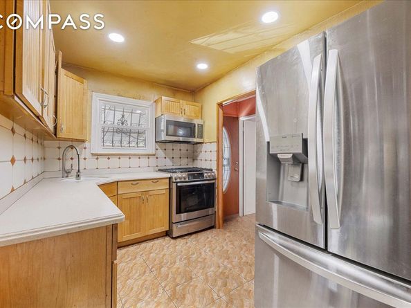 675 Saratoga Avenue, Brooklyn NY 11212