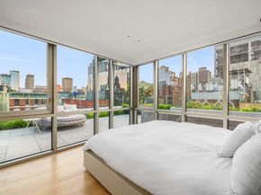 1 Ave B PH1, New York NY 10009