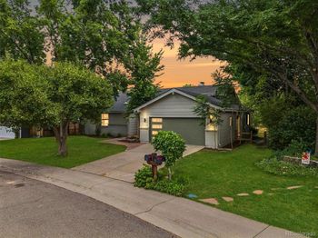 3265 E Hinsdale Place
