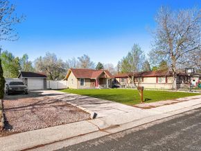 2263 W Parkhill Avenue, Littleton CO 80120