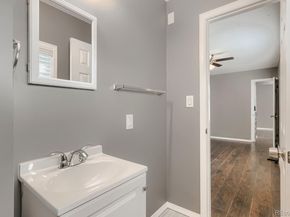 2263 W Parkhill Avenue, Littleton CO 80120