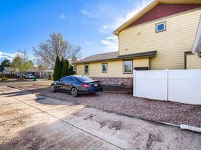 2263 W Parkhill Avenue, Littleton CO 80120
