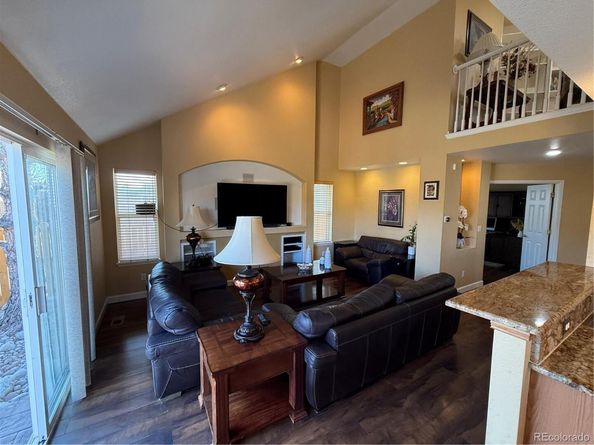6044 S Yakima Street, Aurora CO 80015