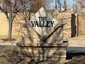 6044 S Yakima Street, Aurora CO 80015