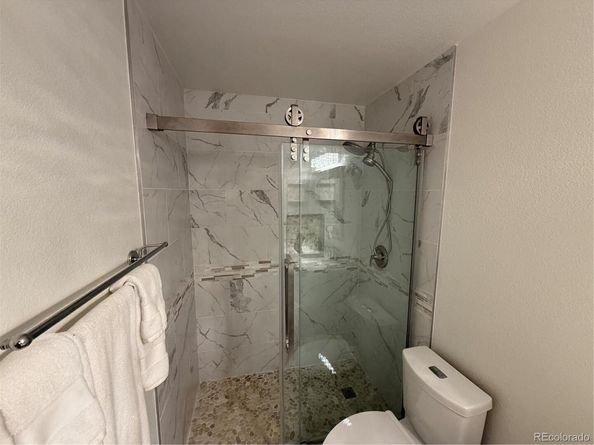6044 S Yakima Street, Aurora CO 80015