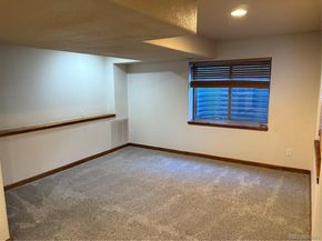 6044 S Yakima Street, Aurora CO 80015