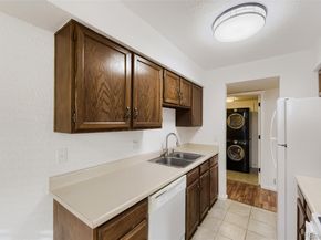 Undisclosed Address #4337006, Aurora CO 80013