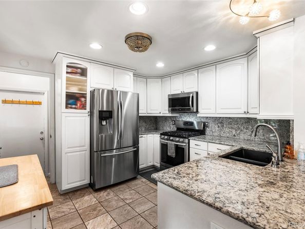 Undisclosed Address #1512563, Arvada CO 80003