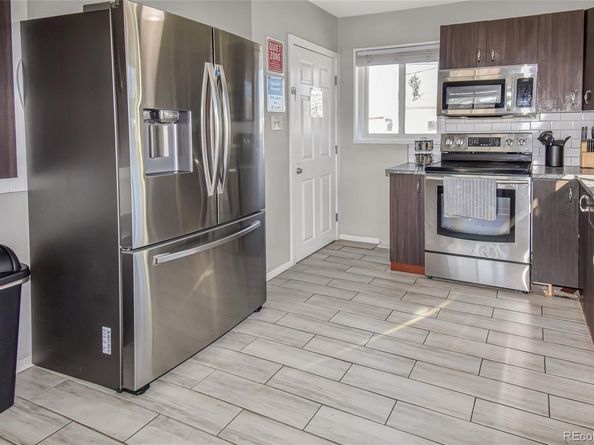 7020 Avrum Drive, Denver CO 80221