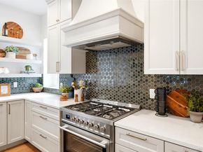 Undisclosed Address #2520322, Denver CO 80205