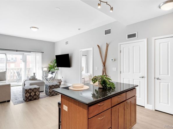 1950 N Logan Street 901, Denver CO 80203